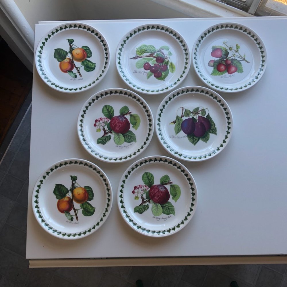 Portmeirion Pomona Plate Set